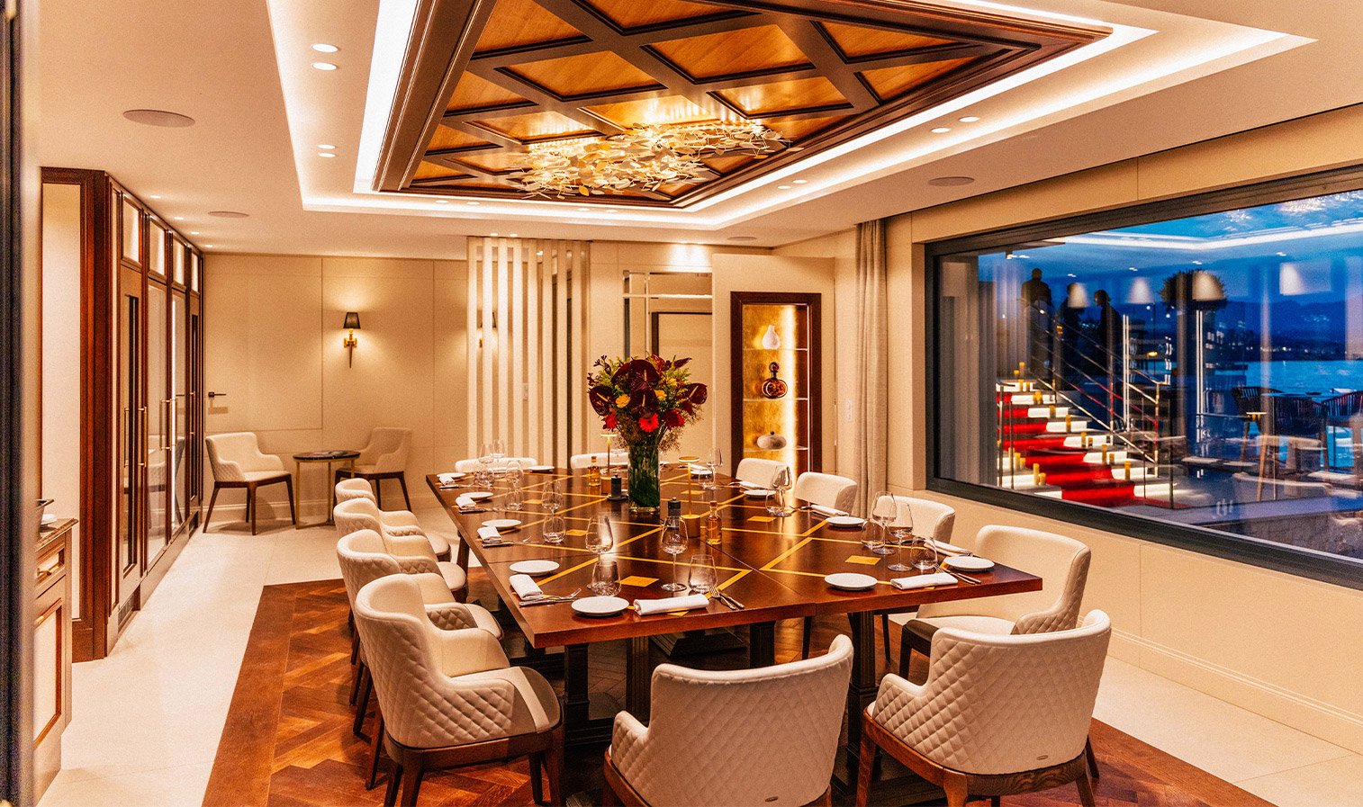 Image gallery marquee